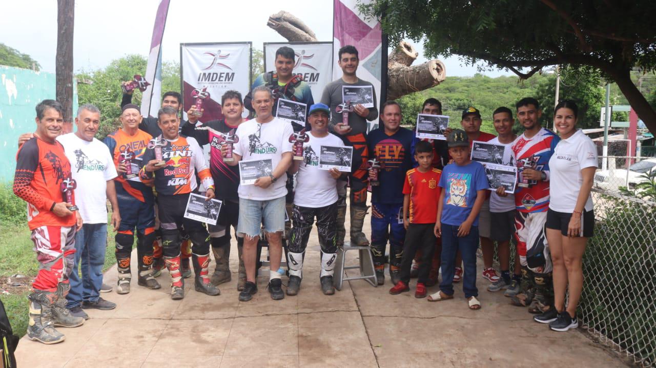 $!Conquistan el Circuito El Armadillo de Motocross