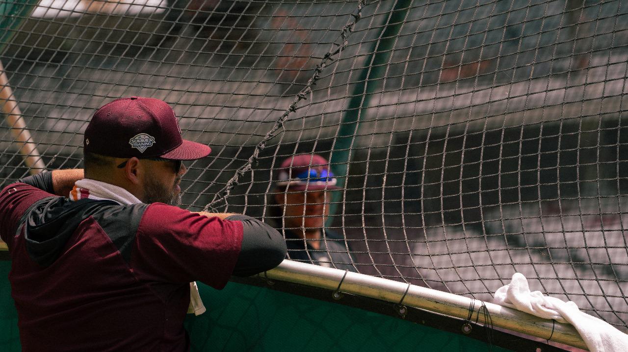 $!Víctor ‘Sherman’ Castañeda se incorpora a la pretemporada de Tomateros de Culiacán