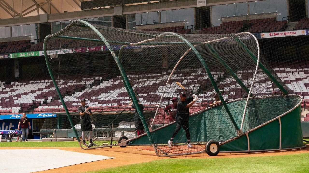 $!Víctor ‘Sherman’ Castañeda se incorpora a la pretemporada de Tomateros de Culiacán