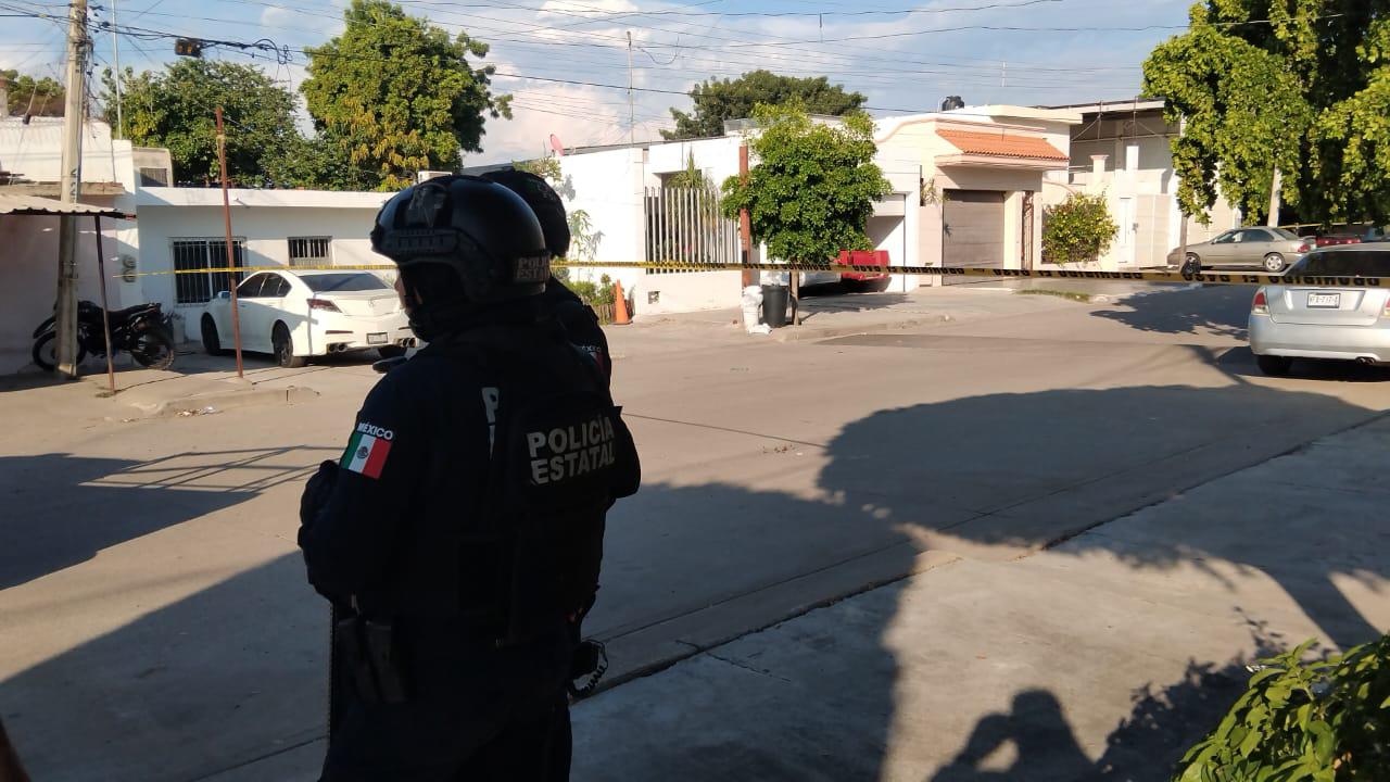 $!Balean domicilio de la Guadalupe Victoria en Culiacán; usan armas automáticas