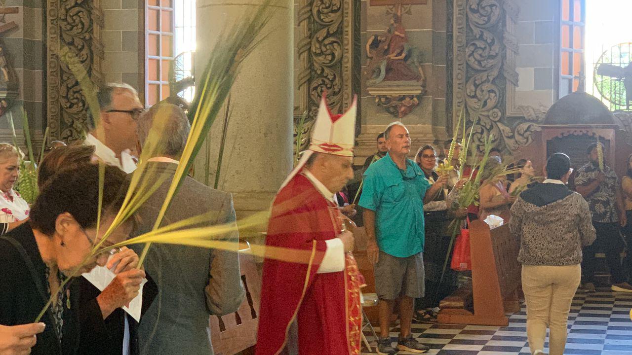 $!Invitan en el Domingo de Ramos a vivir el sacrificio de Jesús por la humanidad, en Mazatlán