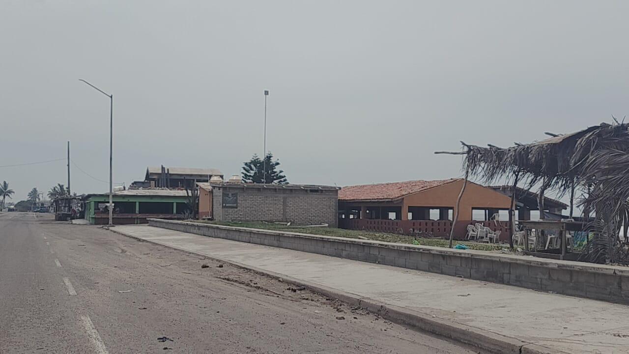 $!Restaurantes en playa El Caimanero aseguran tener buenos resultados en afluencia de visitantes