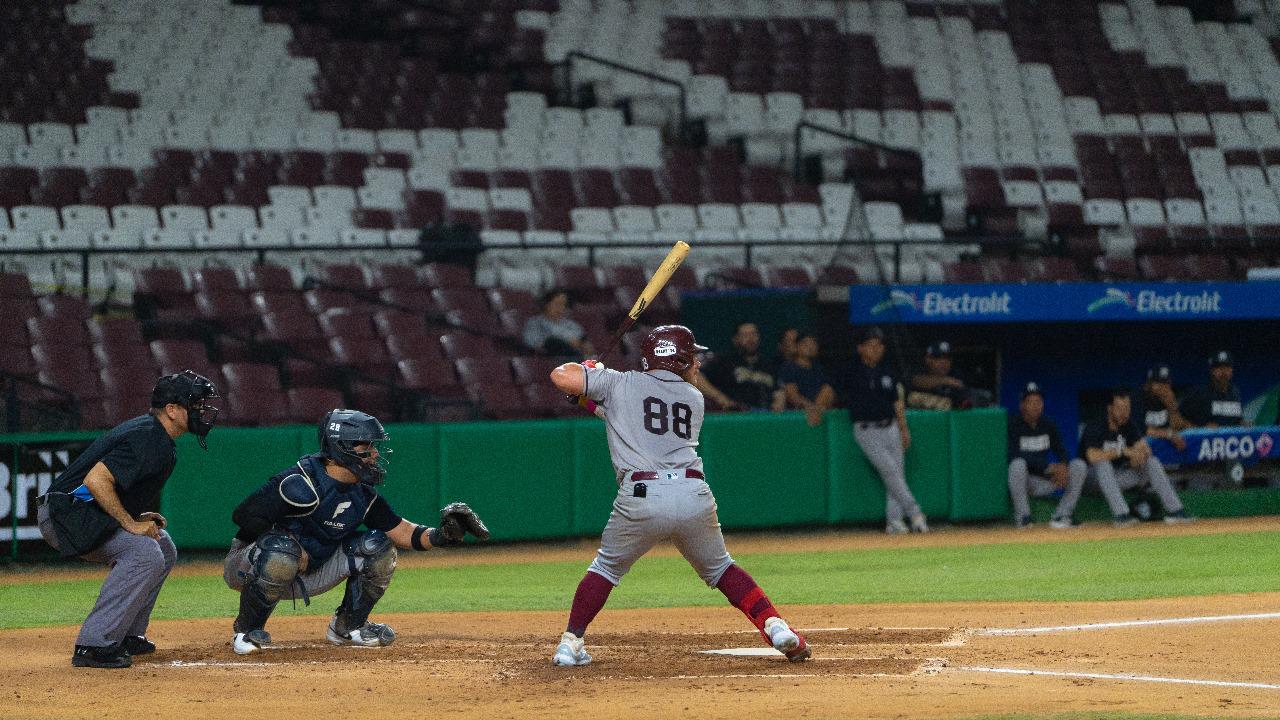 $!El pitcheo de Tomateros luce imponente en empate sin carreras ante Sultanes