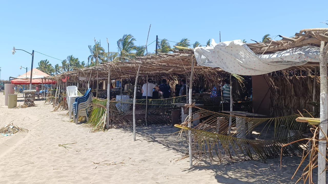 $!Familias de Escuinapa cumplen con el ritual y se mudan a las playas de Las Cabras