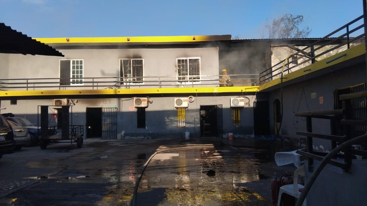 $!Incendian centro de rehabilitación en El Ranchito, en Culiacán; reportan ataques a otros dos inmuebles