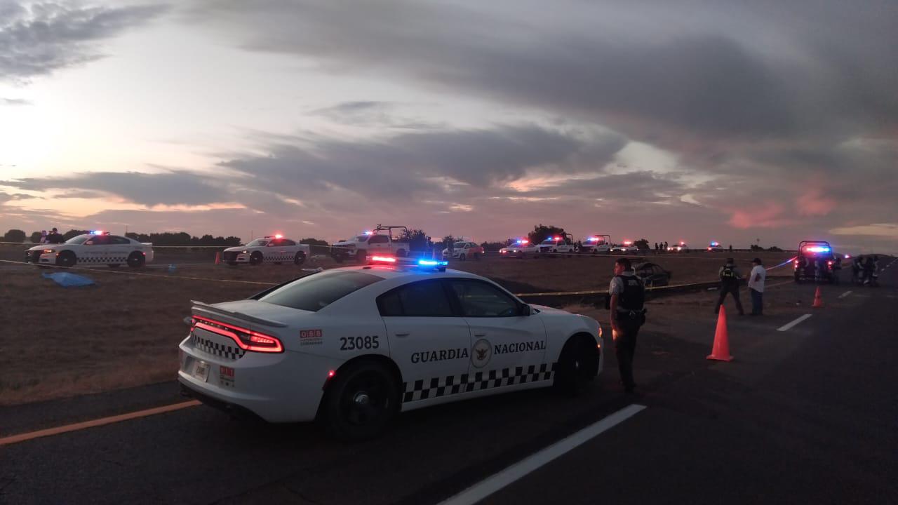 $!Un muerto y 6 heridos de la Guardia Nacional deja accidente de carretera en Navolato