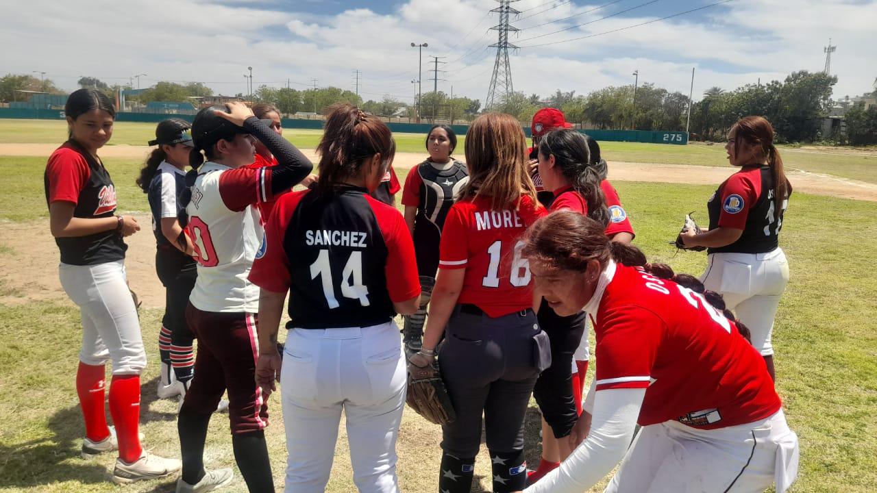 $!Potente arranque de Rojas de Villa Unión en Softbol Femenil Campesina Río Presidio