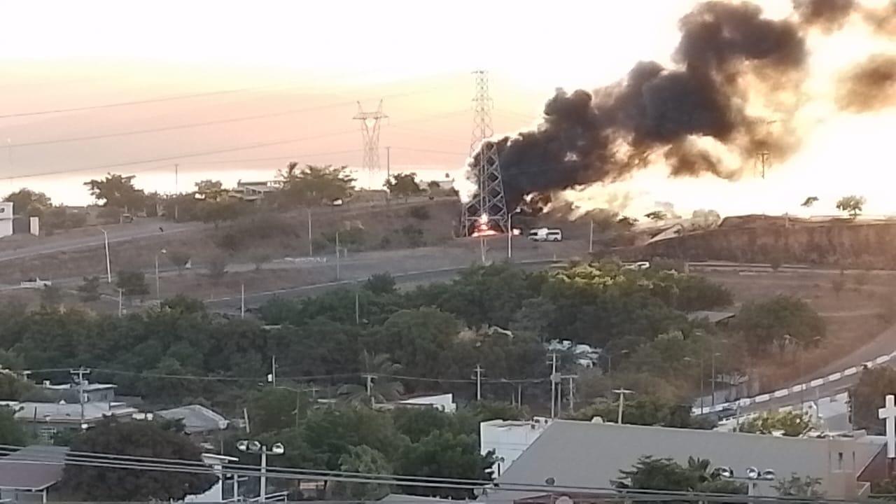 $!Suman 12 horas de jornada violenta en Sinaloa; comenzó en Culiacán y se extendió al Estado