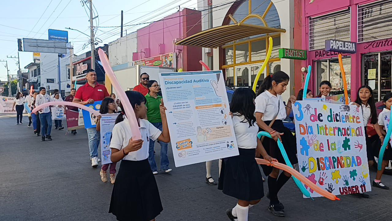 $!Desfilan en Escuinapa en el Día Internacional de las Personas con Discapacidad