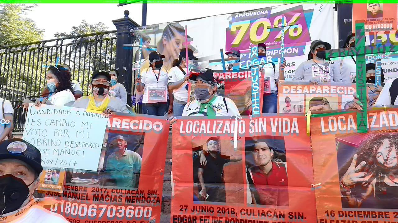 $!En la manifestación participaron varios colectivos