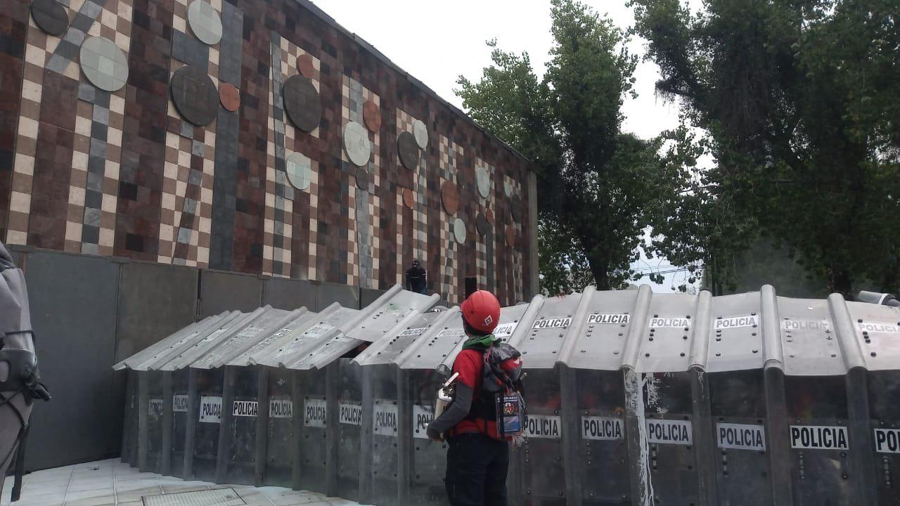 $!Policías resguardan la zona del Centro Histórico de la Ciudad de México