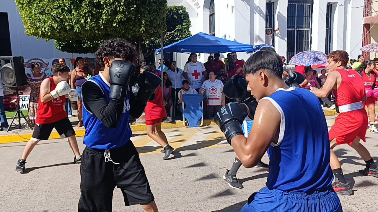 $!Realizan desfile de la Revolución Mexicana en Escuinapa con cuatro horas de duración