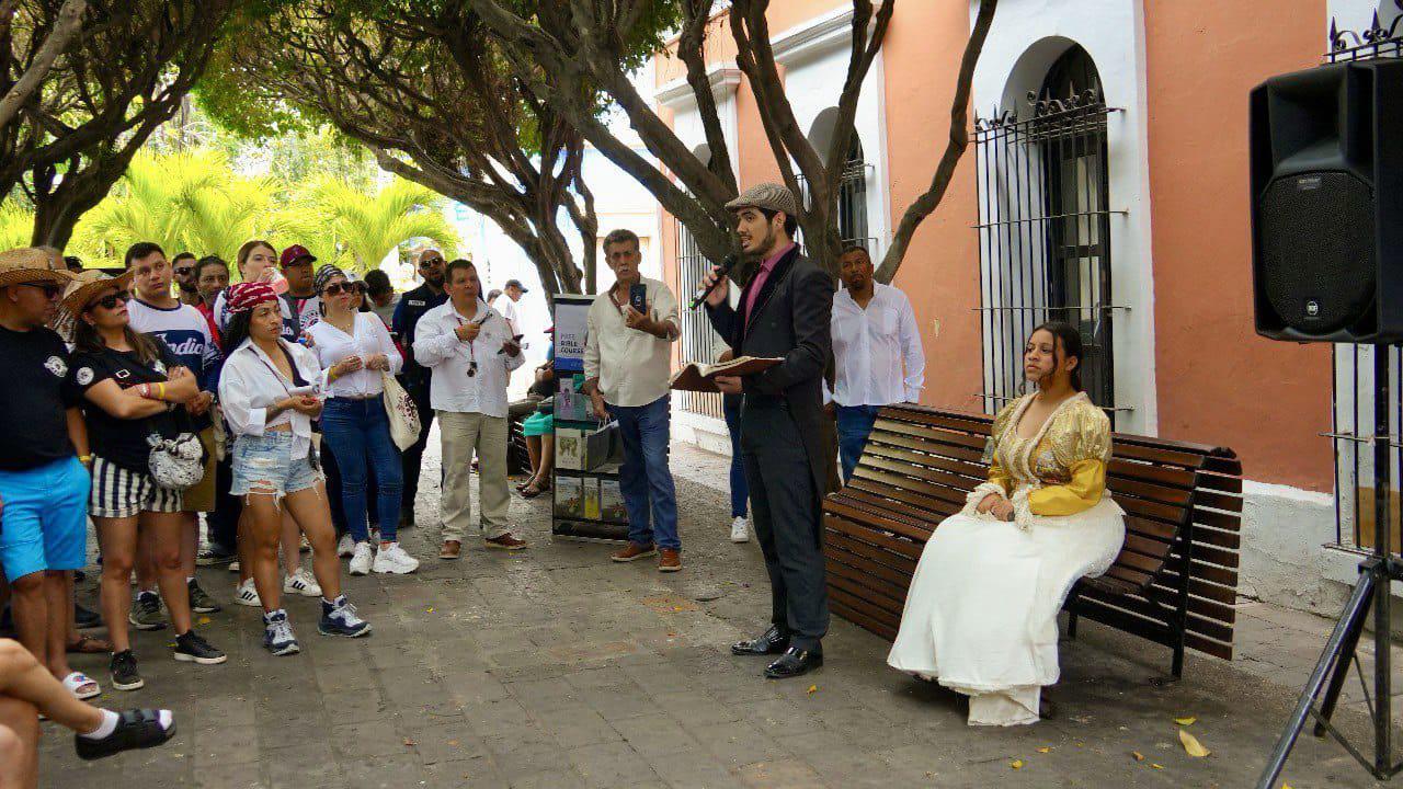 $!Sorprenden alumnos del Centro Municipal de las Artes a asistentes de Rodada de Indian Motorcycle