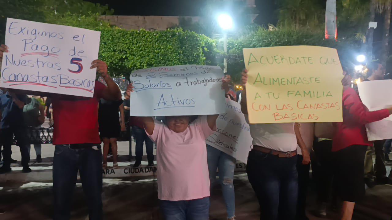 $!Trabajadores sindicalizados de Escuinapa exigen pago de canastas básicas