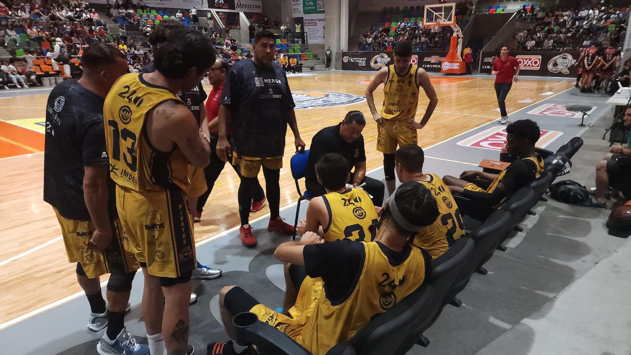 $!Acaricia triunfo Piratas Basketball, pero al final se le escapa