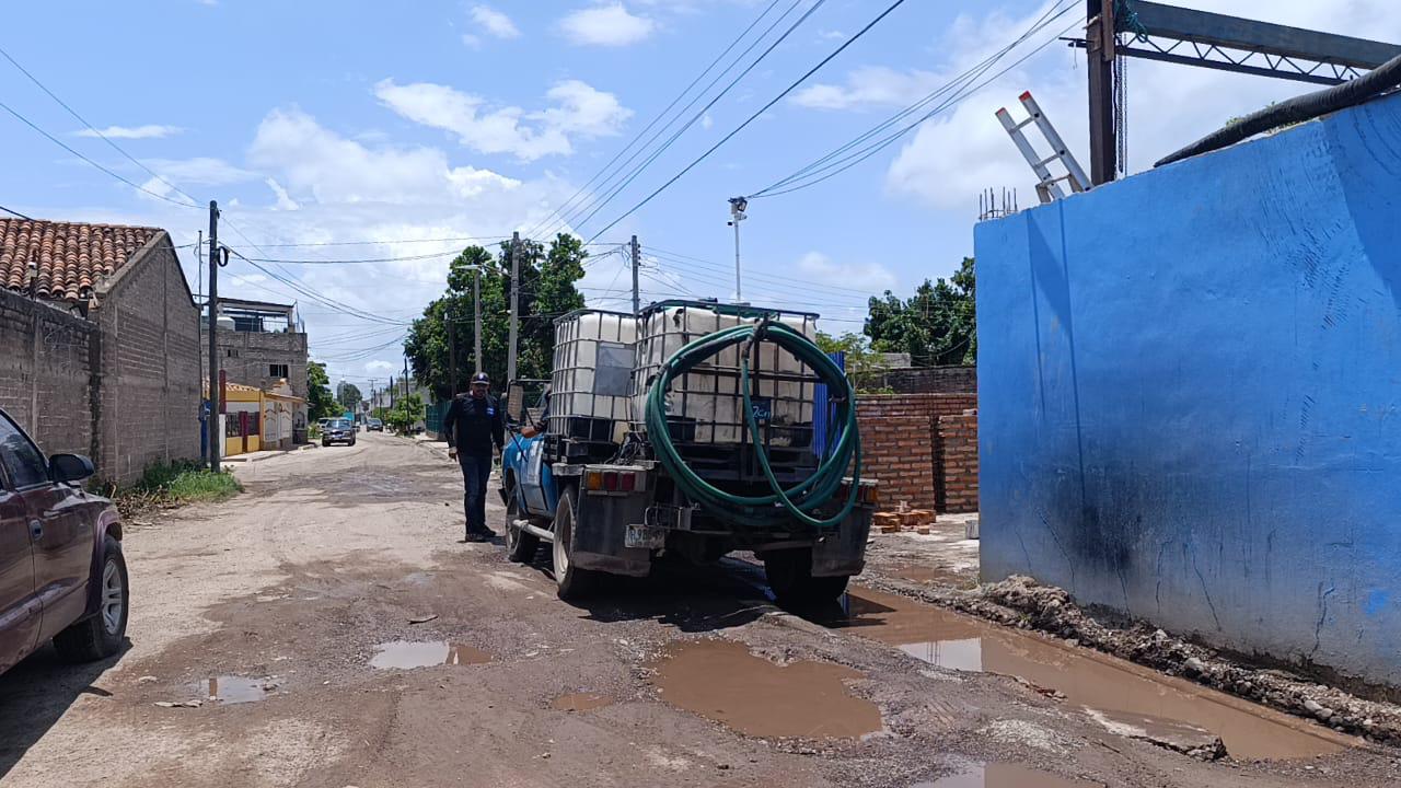 $!Les cortan la luz y Escuinapa se queda sin agua