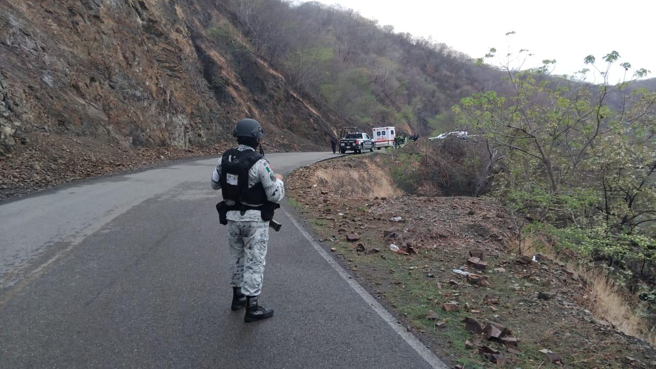 $!Atacan a balazos ambulancia mientras trasladaba a un herido desde Durango a Culiacán