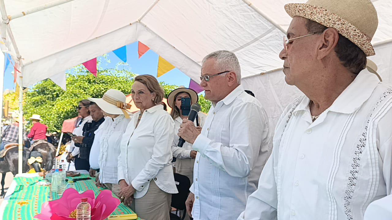 $!Realizan desfile de la Revolución Mexicana en Escuinapa con cuatro horas de duración