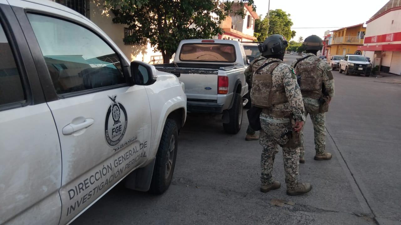 $!Localizan vivienda y vehículo con impactos de bala en Culiacán, tras alerta de civiles disparando al aire