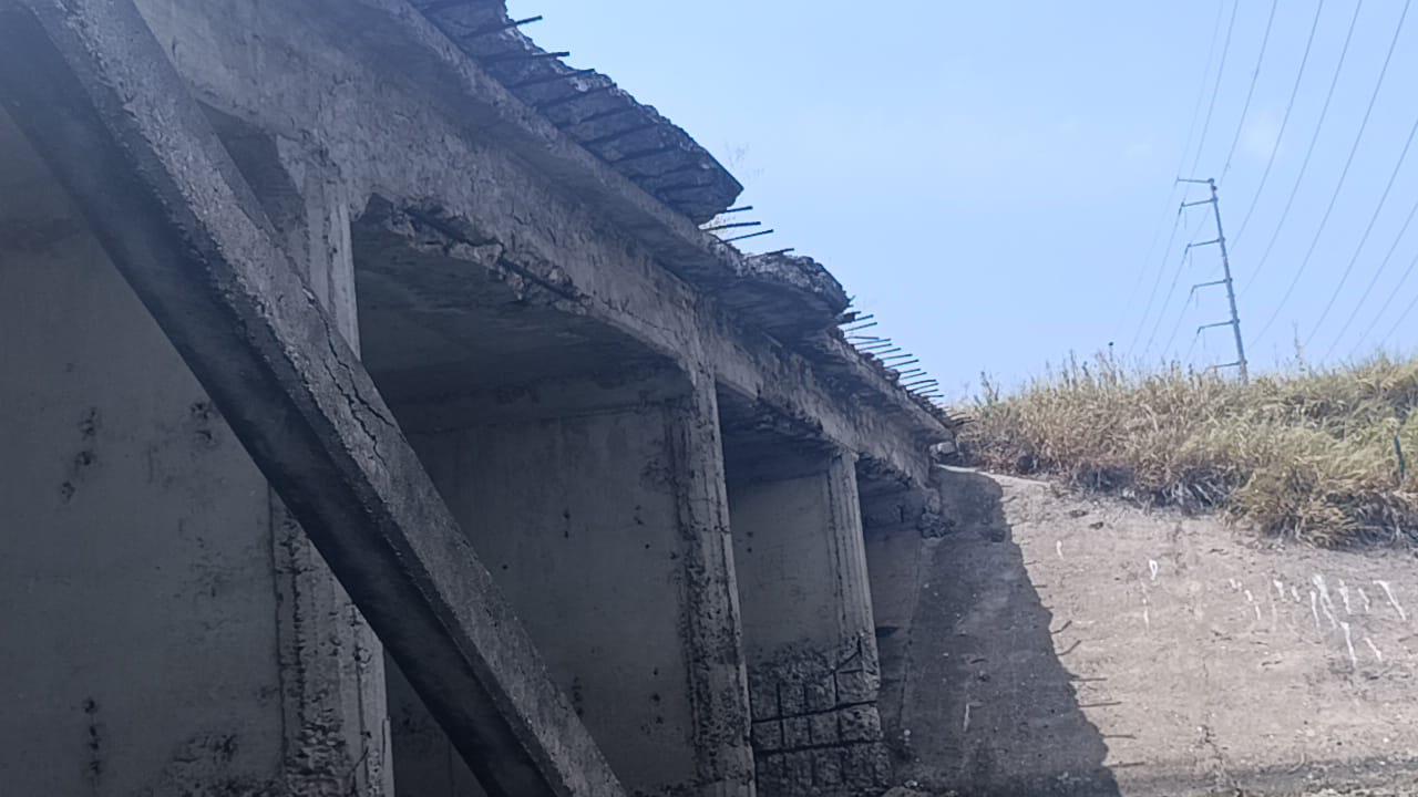 $!Puente de ‘agua dulce’ en Escuinapa está al borde de colapso, denuncian pescadores