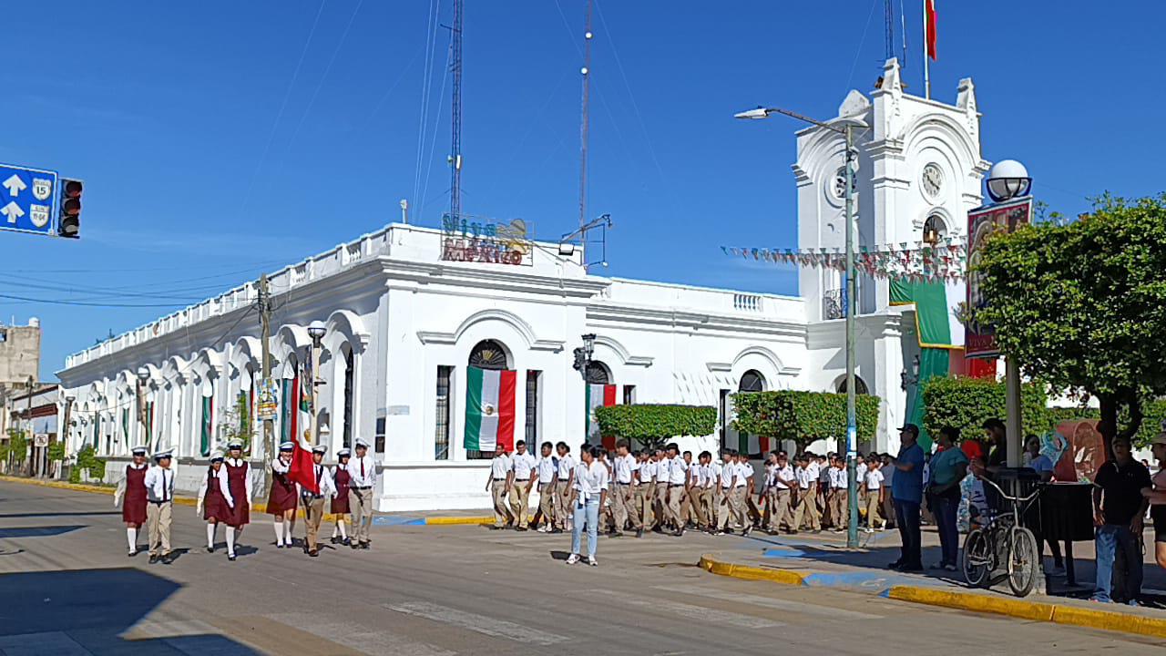 $!Realizan en Escuinapa desfile por la Independencia de México