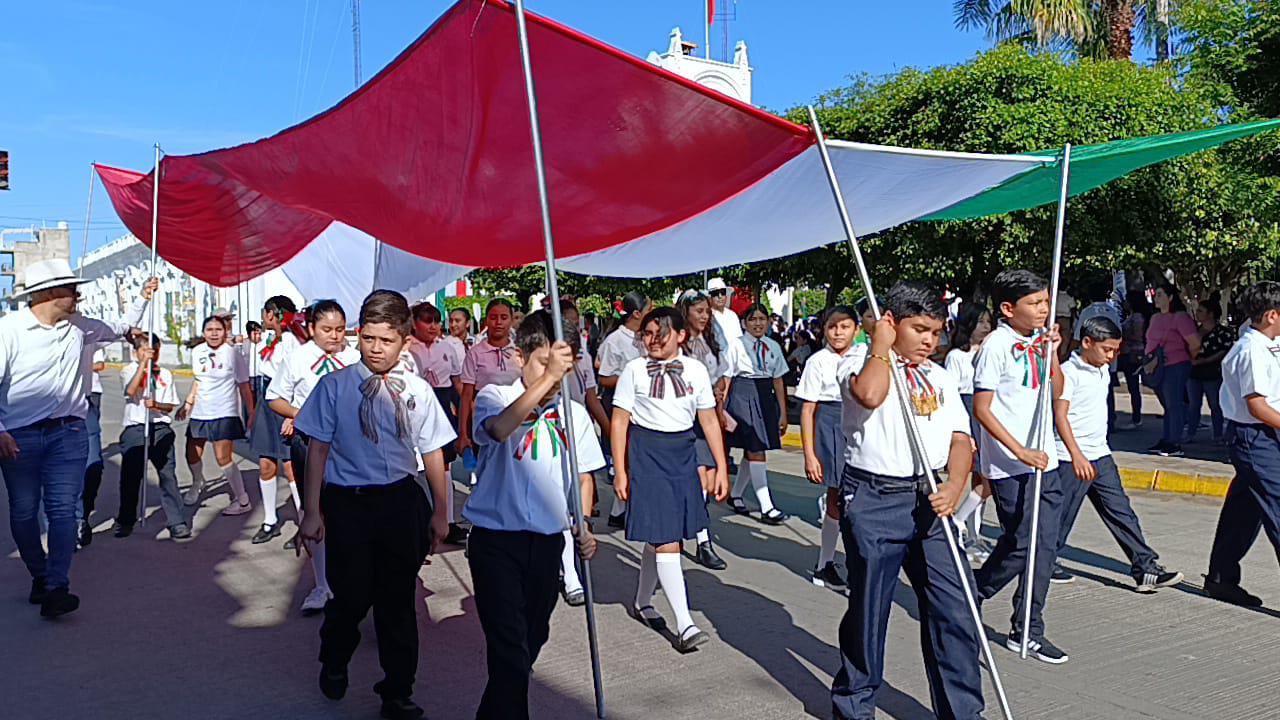 $!Realizan en Escuinapa desfile por la Independencia de México