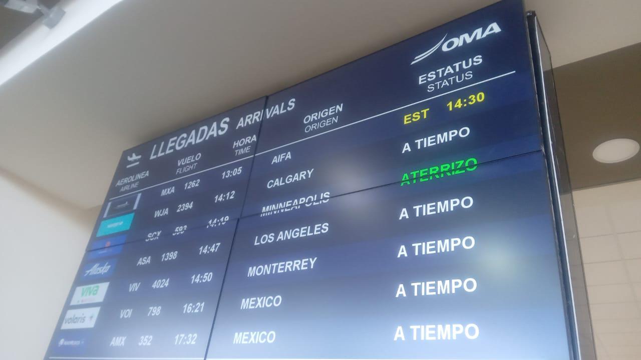 $!Llega a Mazatlán el primer vuelo de Mexicana con más de una hora de retraso