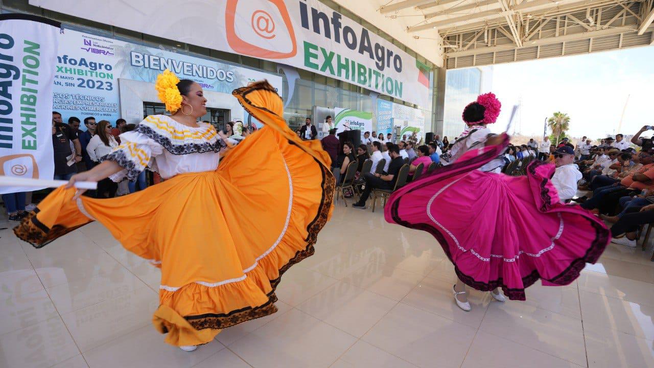 $!Mazatlán llevó cultura a este evento que reúne a expositores, ponentes y diversos profesionales agrícolas.