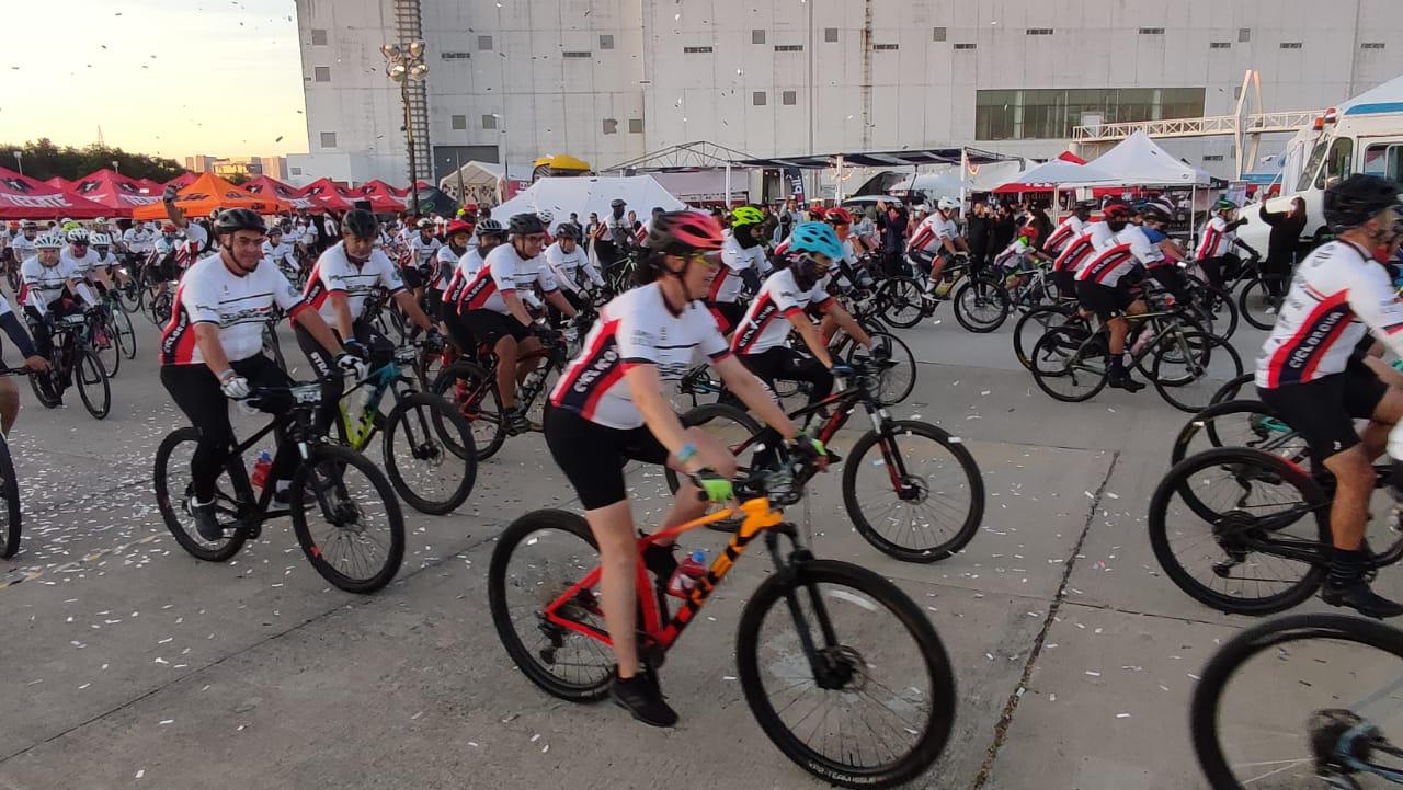 $!Multitudinaria participación en la edición 11 del Ciclotour Mazatlán