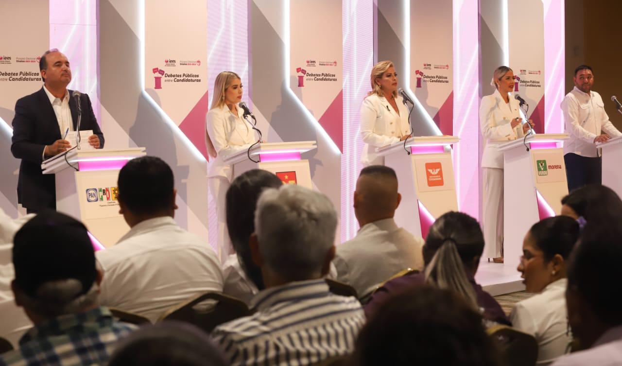 $!Proponen un mejor Mazatlán, pero también se lanzan críticas en debate de candidaturas a la Alcaldía