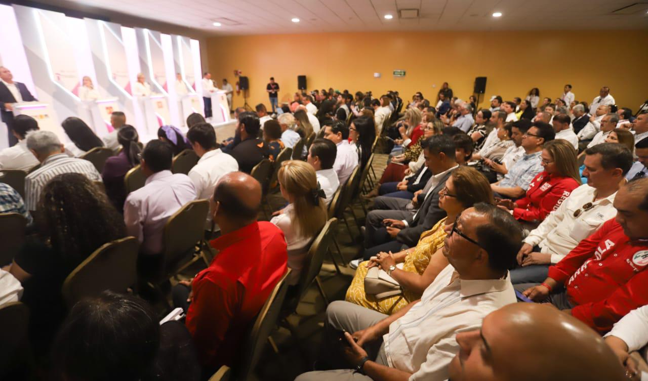 $!Proponen un mejor Mazatlán, pero también se lanzan críticas en debate de candidaturas a la Alcaldía