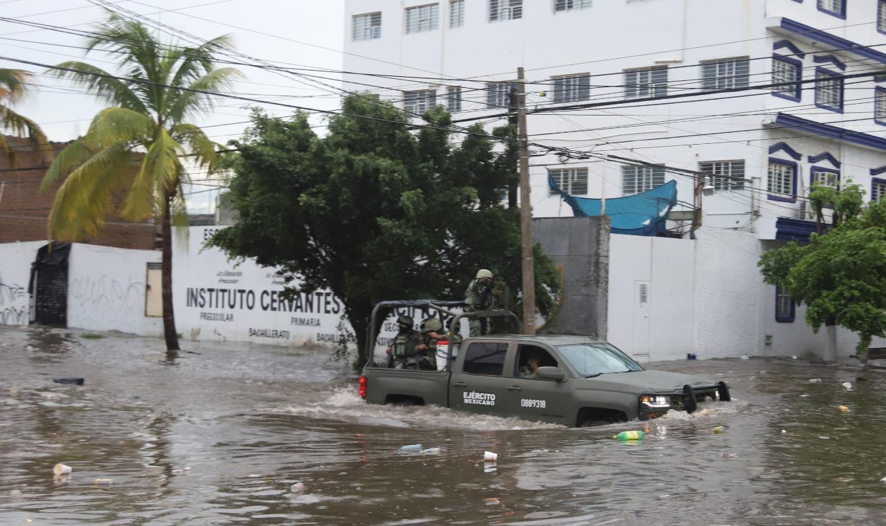 $!Provoca tormenta en Mazatlán inundaciones; autoridades recorren zonas afectadas