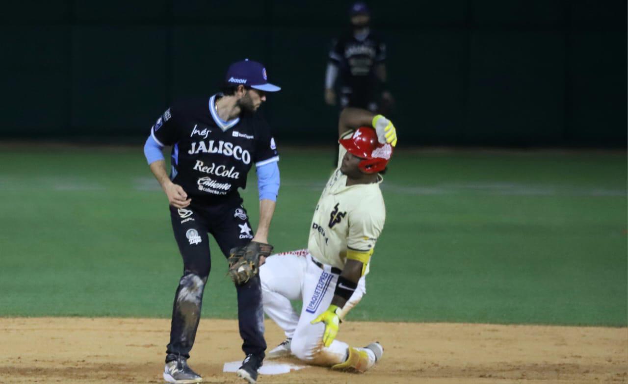 $!Venados alarga jetatura sobre Charros en inaugurales