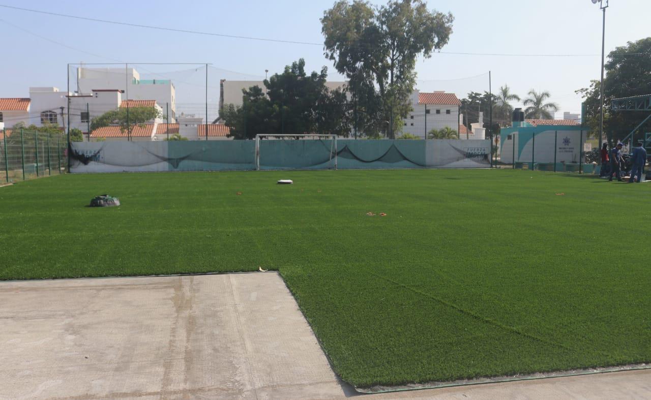 $!Avanza rehabilitación de la cancha de futbol 7 del Sábalo Country