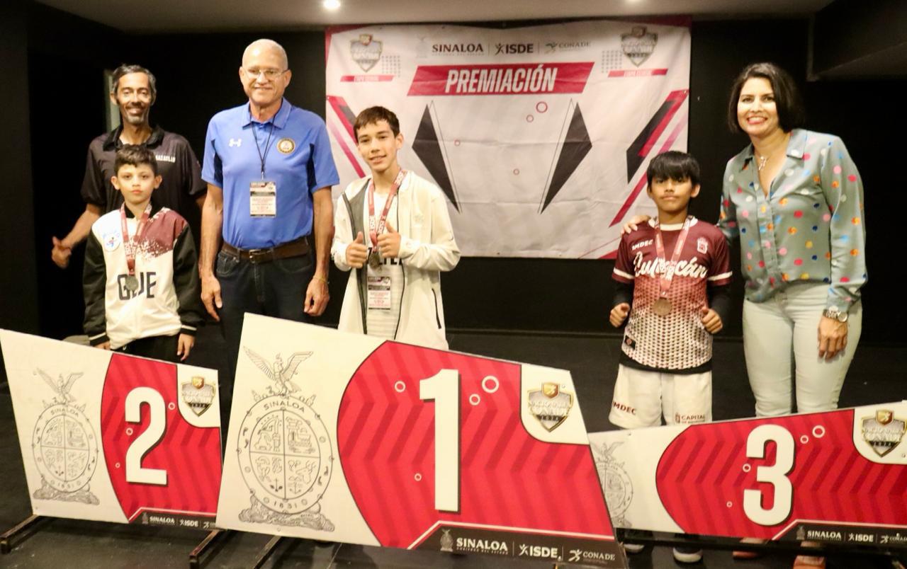 $!Inicia Mazatlán con dos oros y una plata su cosecha de medallas en estatal de skateboarding