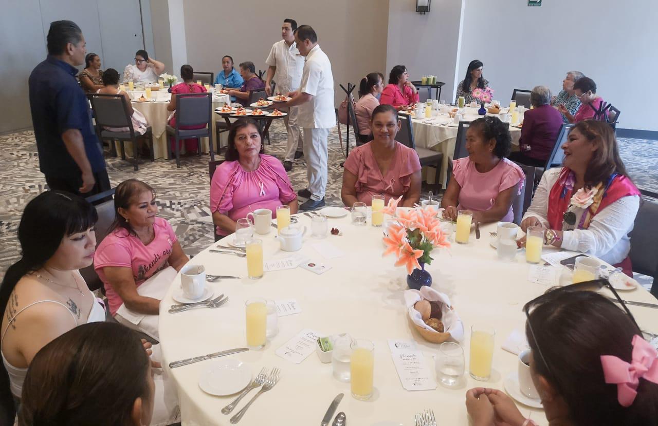 $!Las asistentes tuvieron la oportunidad de convivir en un desayuno.