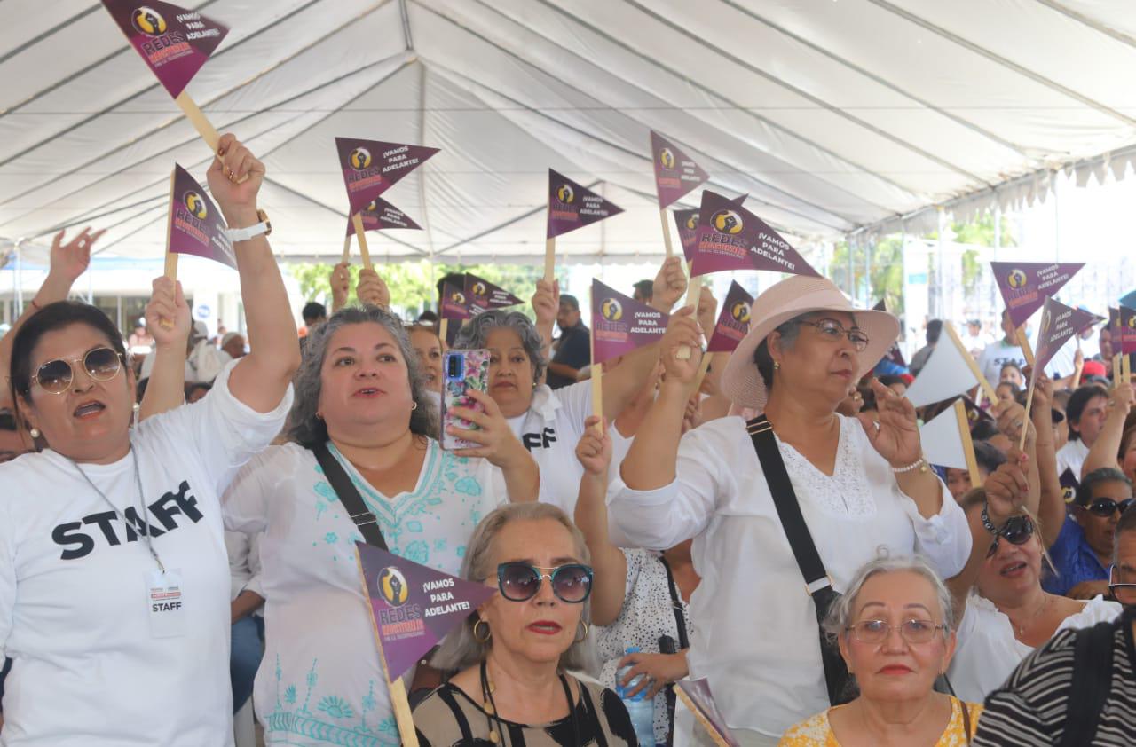 $!Adán Augusto asegura en Mazatlán que la oposición quiere terminar con programas sociales