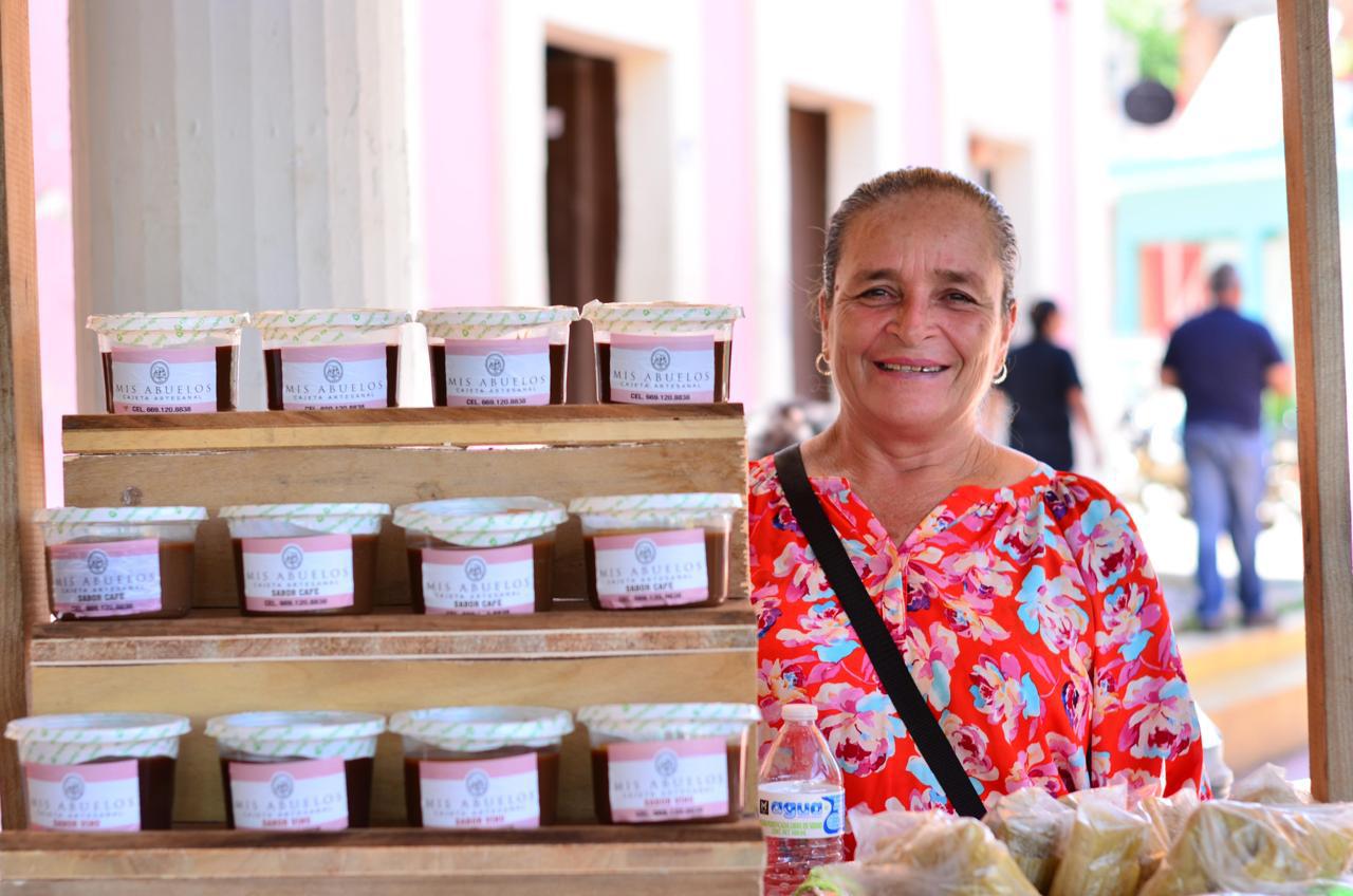 $!Festejan el sexto aniversario del Tianguis Gastronómico y Artesanal ‘La Noria Mi Pueblo Querido’