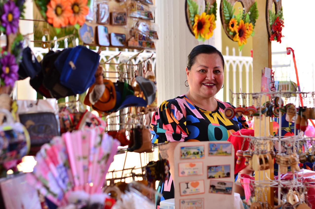 $!Festejan el sexto aniversario del Tianguis Gastronómico y Artesanal ‘La Noria Mi Pueblo Querido’