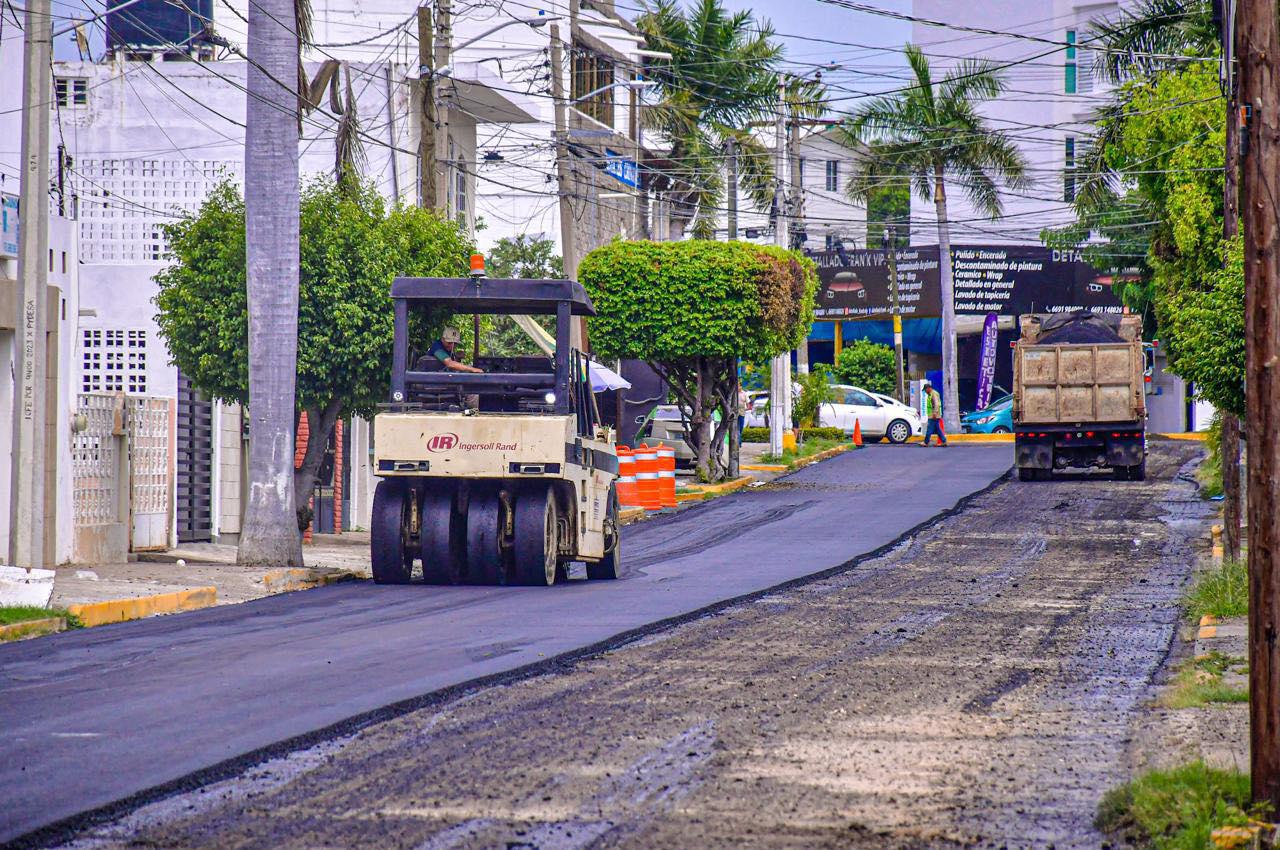 $!Concluye reencarpetado de calle Teodoro Mariscal, en el Fraccionamiento Estadio