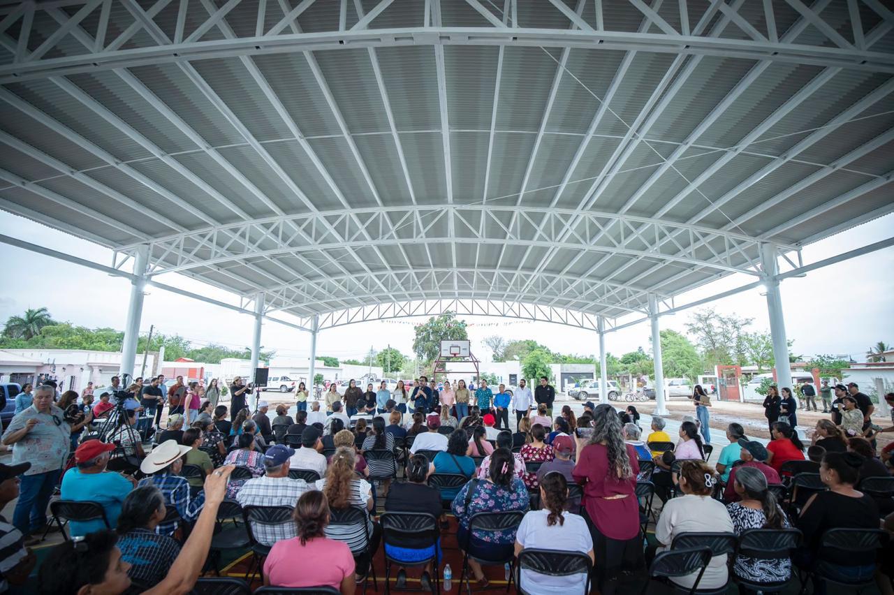 $!Entrega Alcalde de Culiacán techumbre en comunidad de Oso Viejo, sindicatura de Quilá