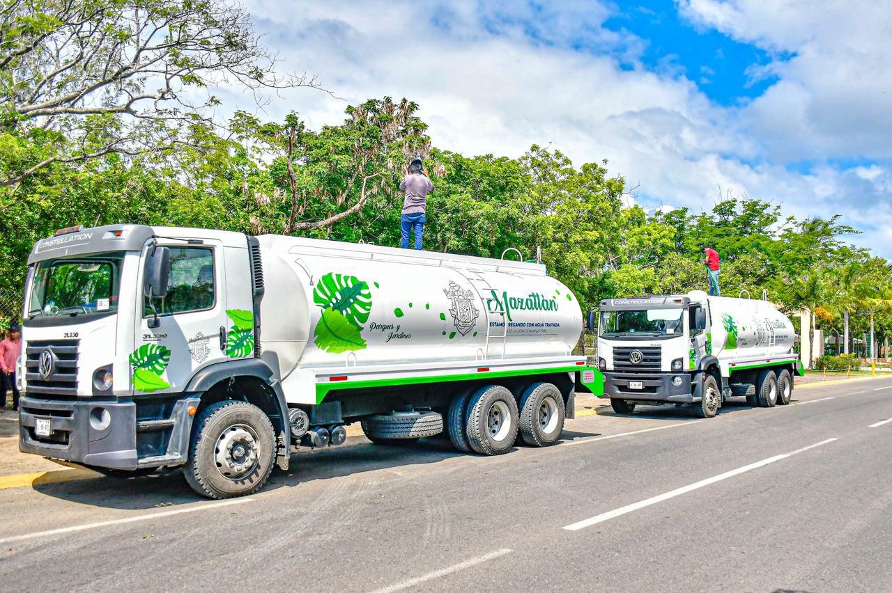 $!Estrena Mazatlán dos pipas de más de $6 millones... para regar áreas verdes