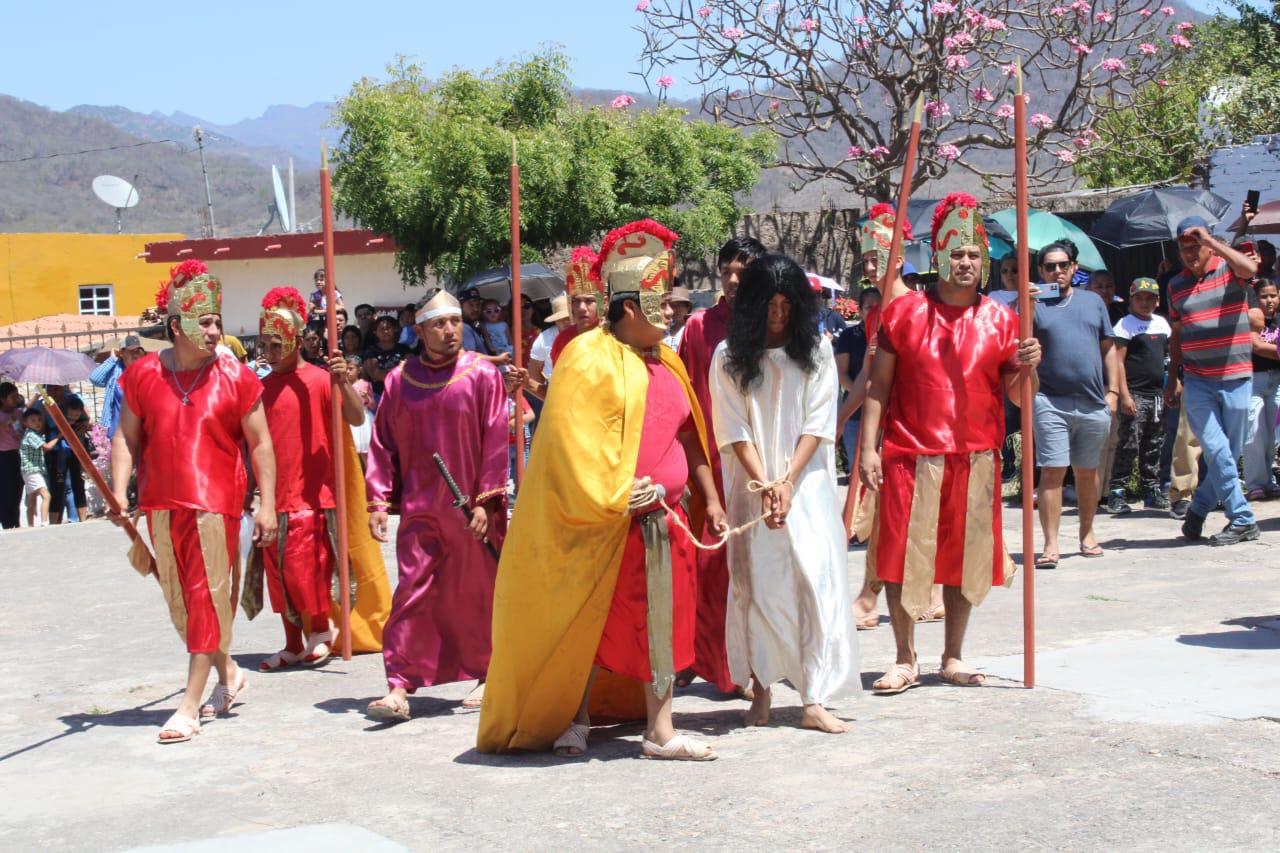 $!Se cumplen 322 años del tradicional Viacrucis de la comunidad indígena de Matatán