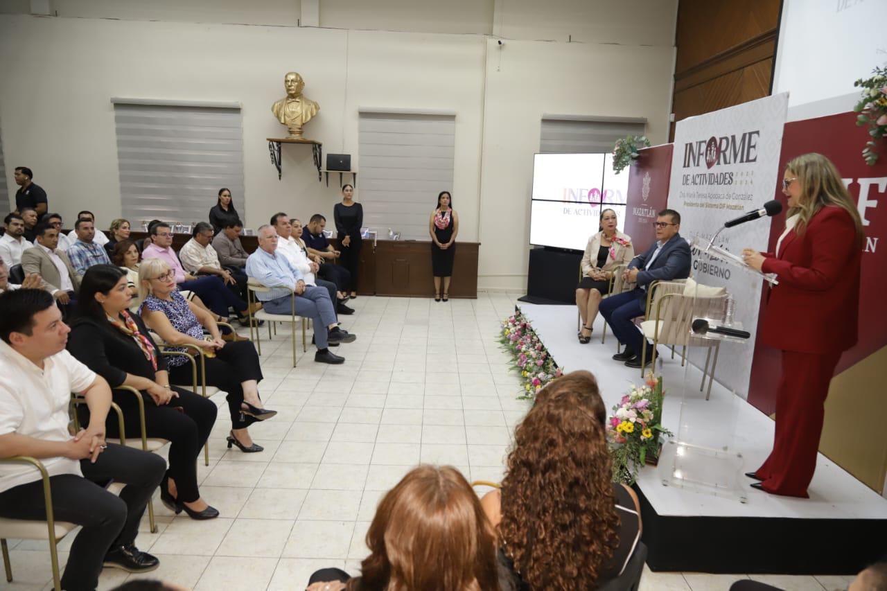 $!Entrega presidenta del Sistema DIF Municipal su informe de actividades 2023-2024