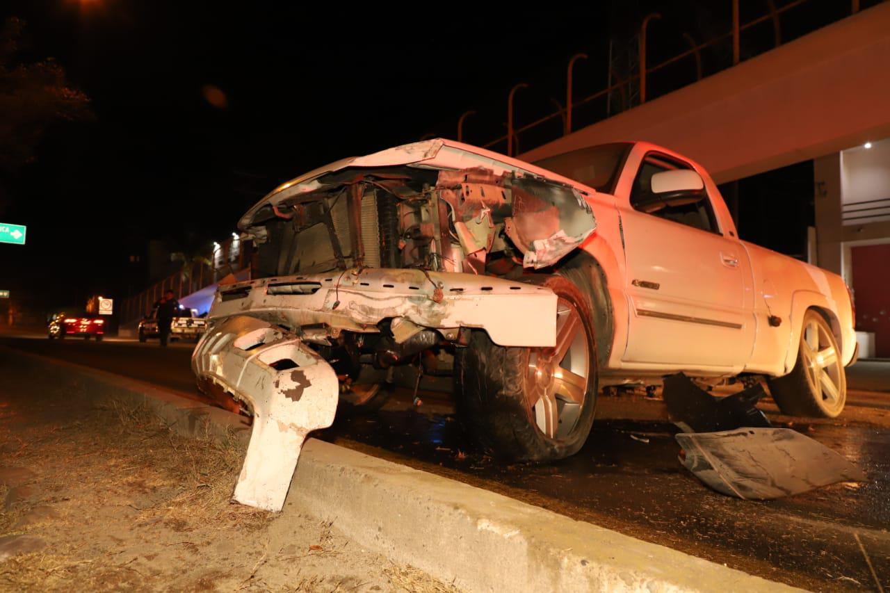 $!Se registran dos accidentes automovilísticos la noche del domingo en Mazatlán