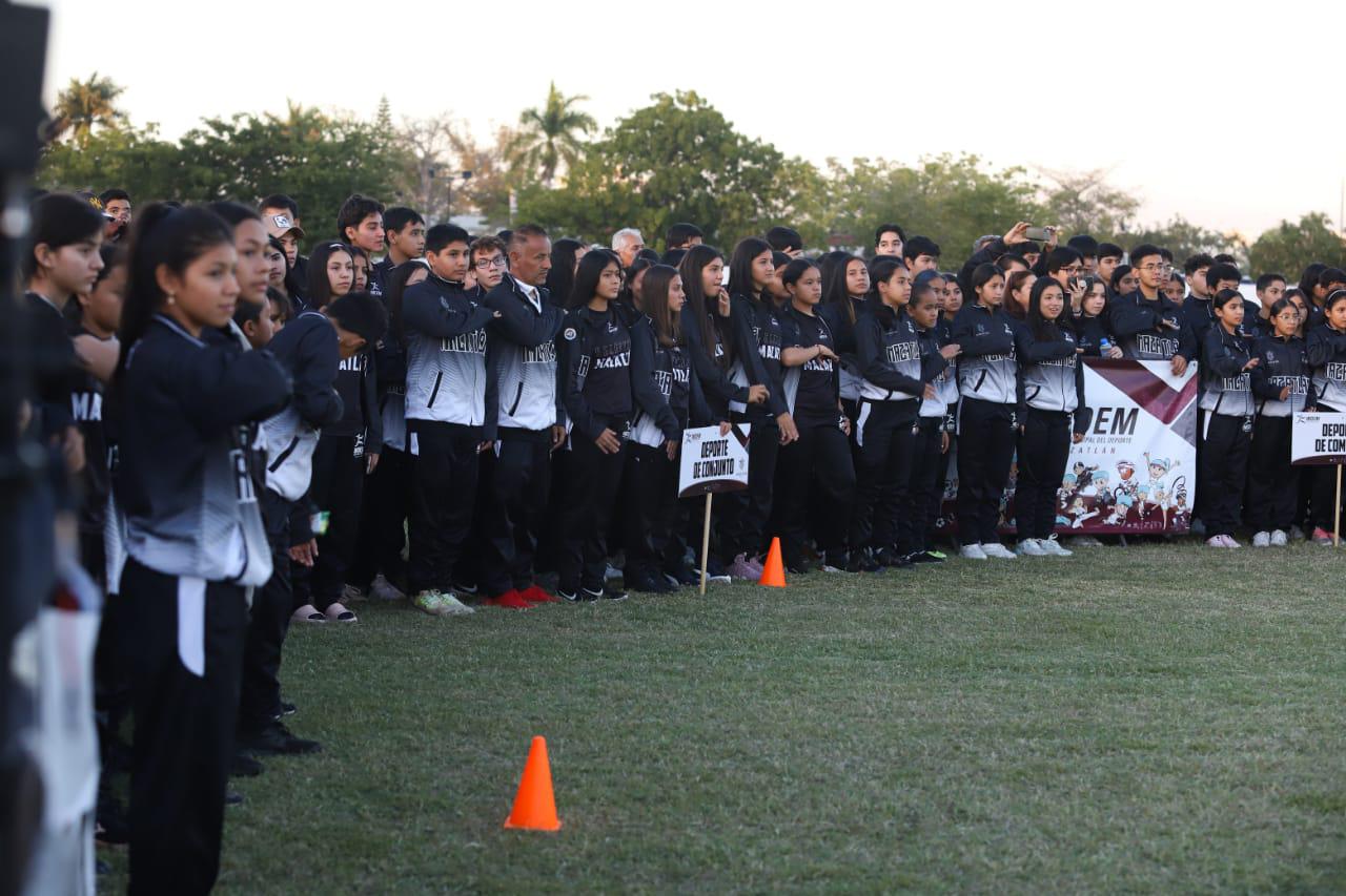 $!Abanderan a Selección Mazatlán que competirá en estatal de los Juegos Conade