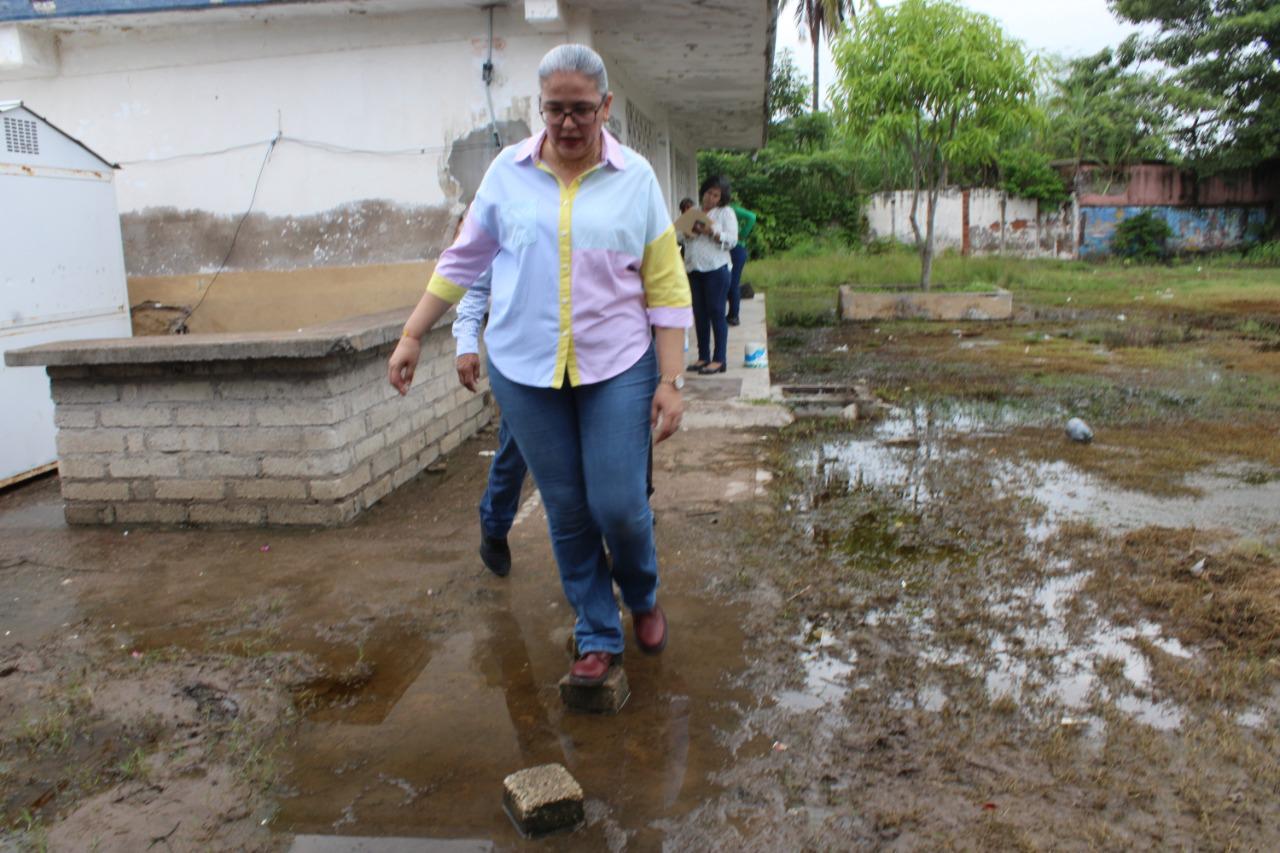 $!Promete la SEPyC que este año resolverán problemas de electricidad en escuelas del sur de Sinaloa