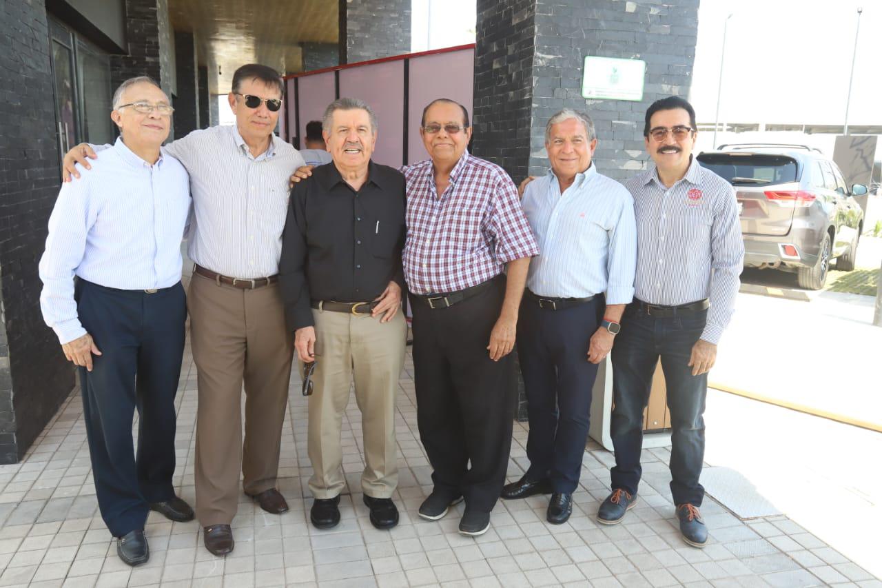 $!Eutimio Rojas, Víctor Torrero, Ignacio Osuna, Víctor Manuel Velarde, Humberto Romero y Florencio Osuna.