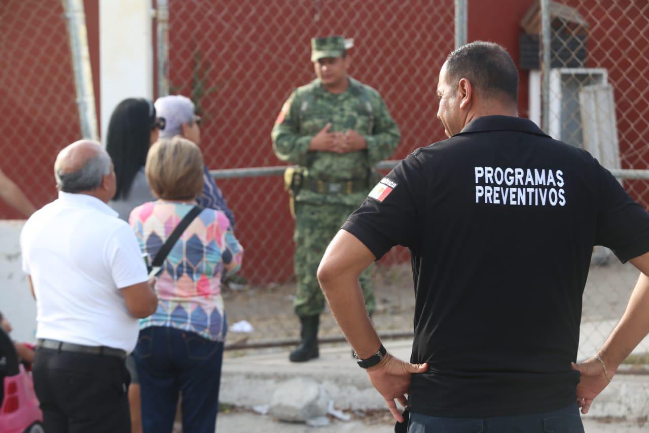 $!Sedena inicia campaña contra adicciones en Colonia La Sirena