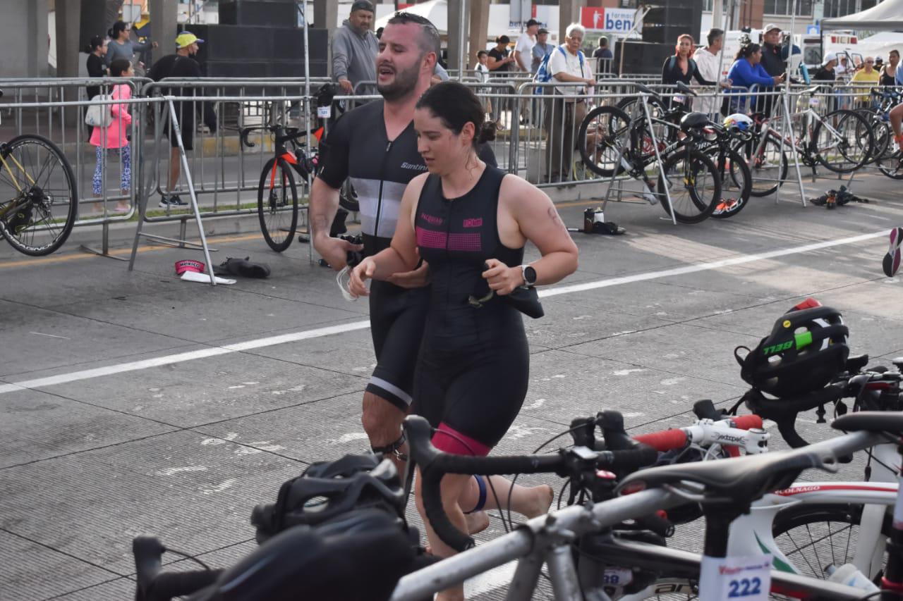 $!Esteban Gómez y Daniela García se llevan la gloria del Triatlón Pacífico 2023